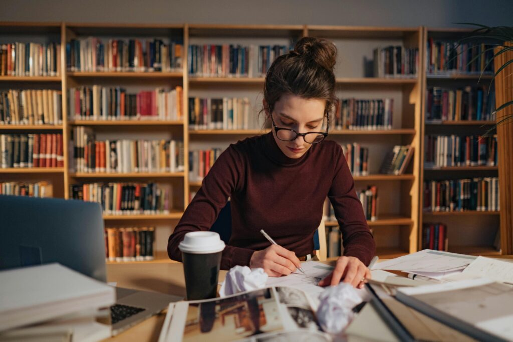Study Abroad Free with the Queen Elizabeth Commonwealth Scholarships