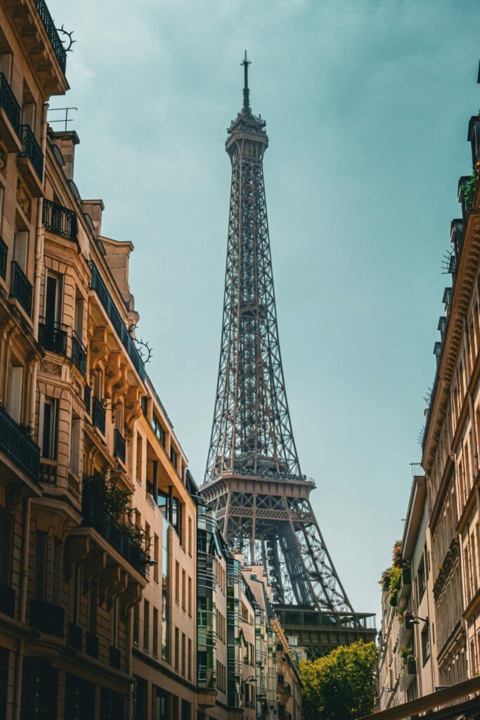Study Mathematics & Computer Science in France for Free with the Bézout Labex Master’s Scholarships