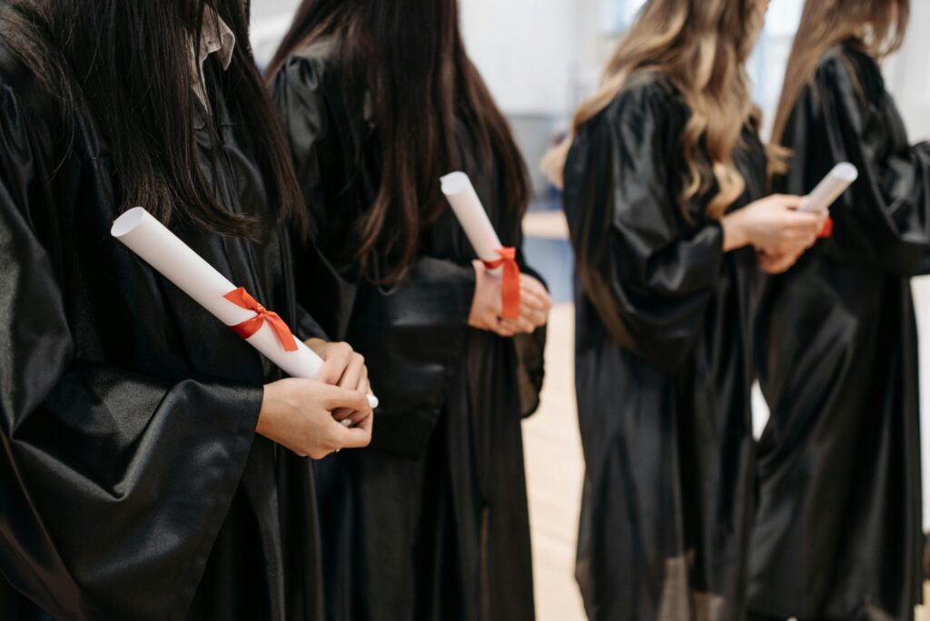 Study in Australia for Free + Get Paid AUD 39,500Year with these Graduate Research Scholarships