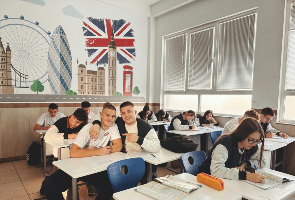 Study in the UK Free Top Undergraduate Scholarships Open Now