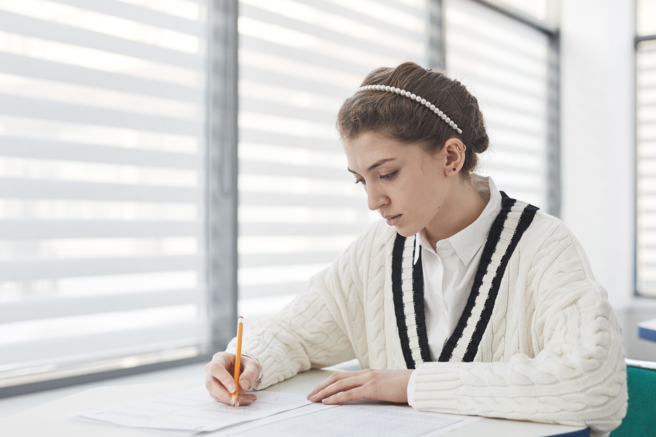 How to Write a Scholarship Essay That Actually Gets You Selected
